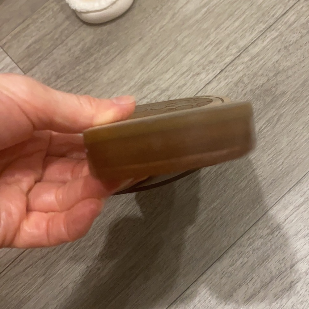 Coach sandals in real leather upper cream color. Only worn once for a date. - Picture 7 of 8